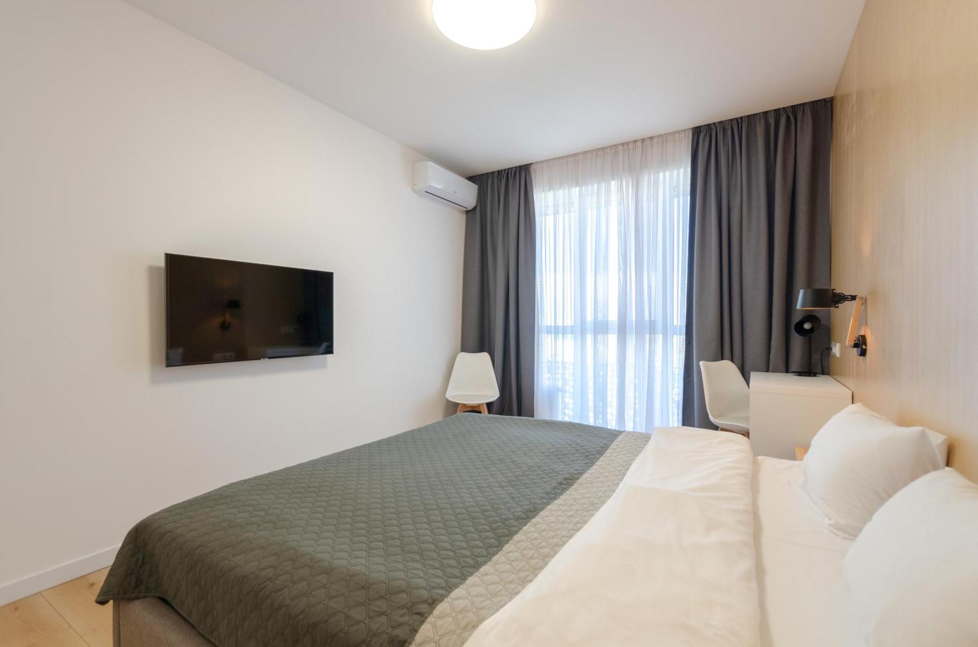 Petrovdom 205-206 Panoramic City View Apartments At Rc Kvartet, Central Railway Station 基輔 外观 照片