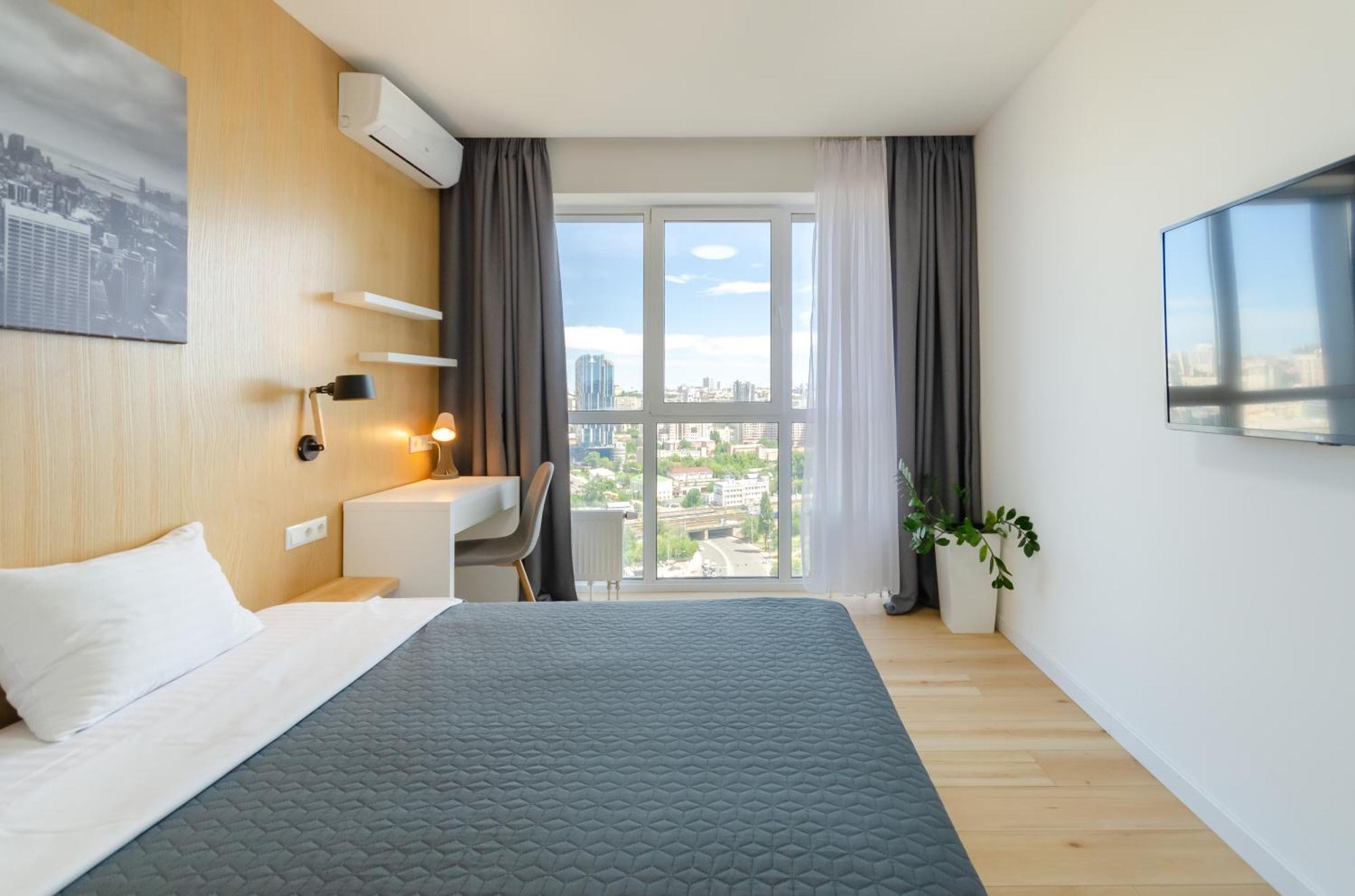 Petrovdom 205-206 Panoramic City View Apartments At Rc Kvartet, Central Railway Station 基輔 外观 照片