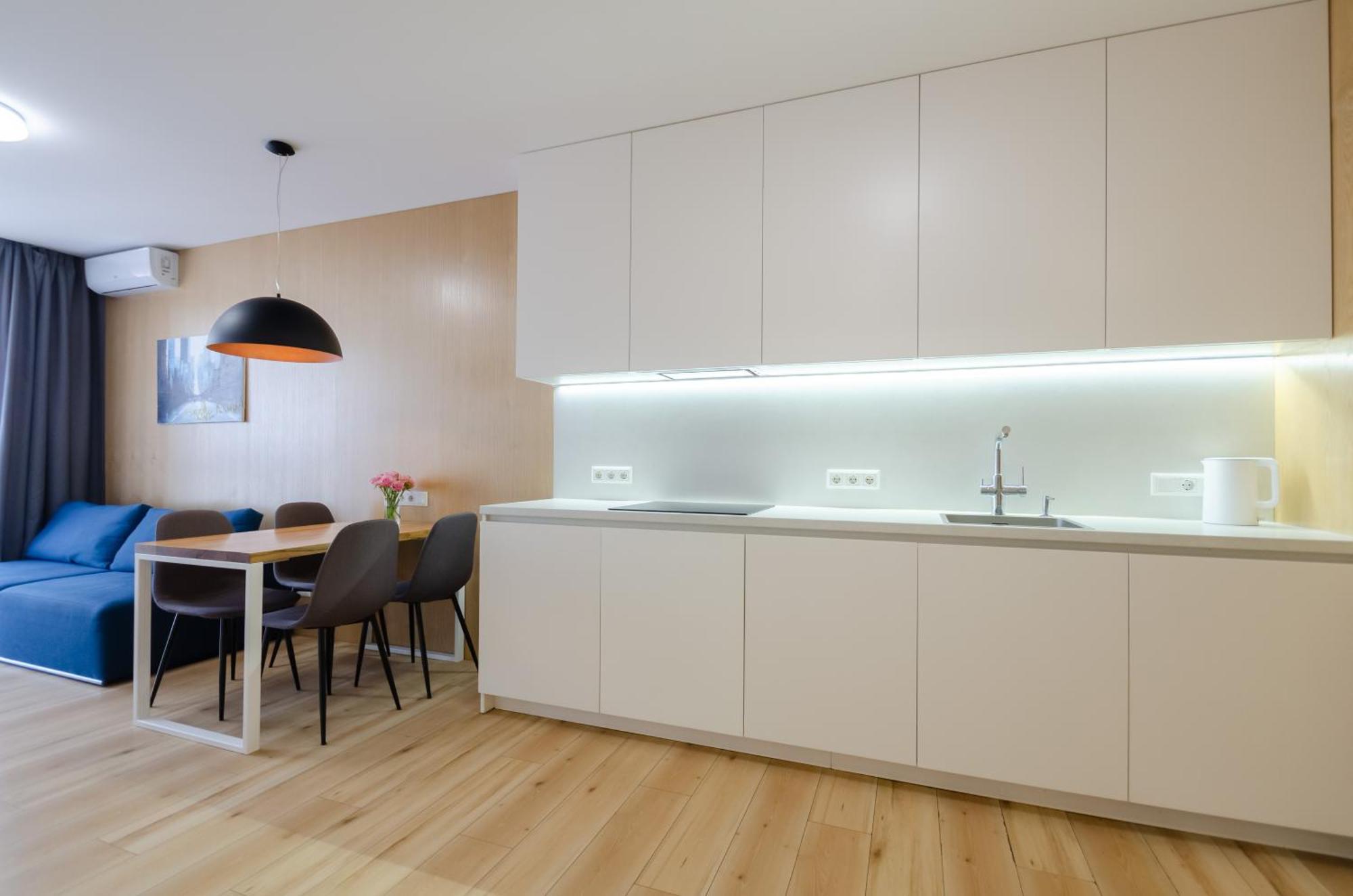 Petrovdom 205-206 Panoramic City View Apartments At Rc Kvartet, Central Railway Station 基輔 外观 照片